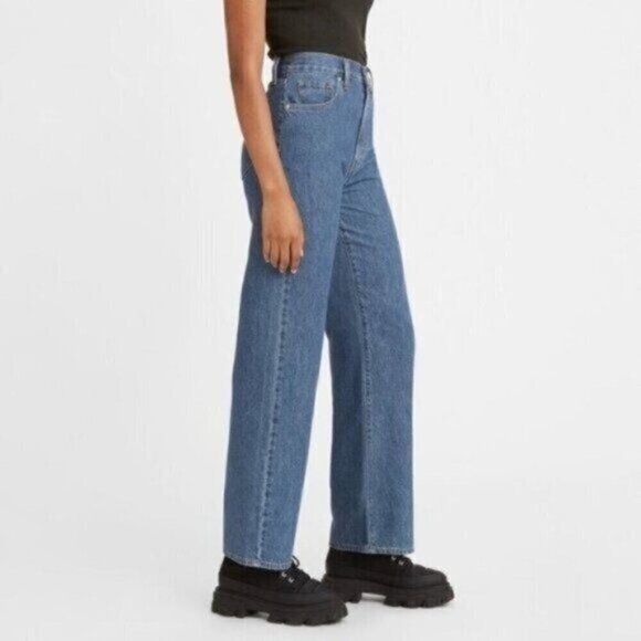 NWT Levi's High Rise Straight Leg Jeans Size 30 Cropped Denim Dark Blue Wash - Picture 2 of 10